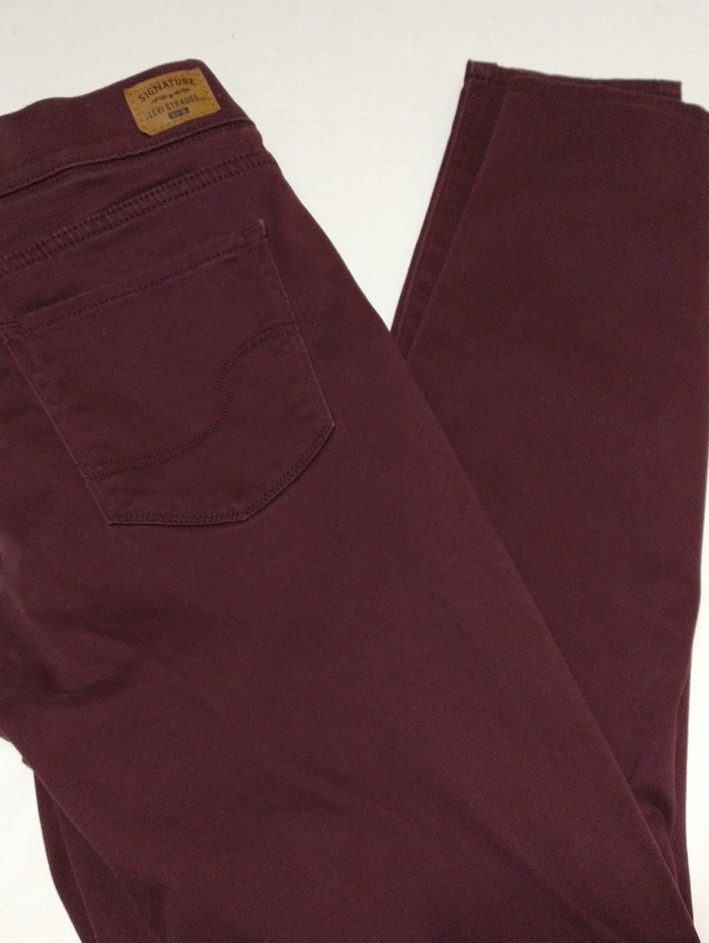Levi's Gold Women's Totally Shaping Pull On Skinny Burgundy Jean Pants Size 14L